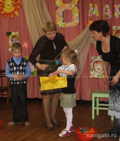 Весенние поздравления для мам