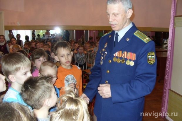 Поклонимся великим тем годам