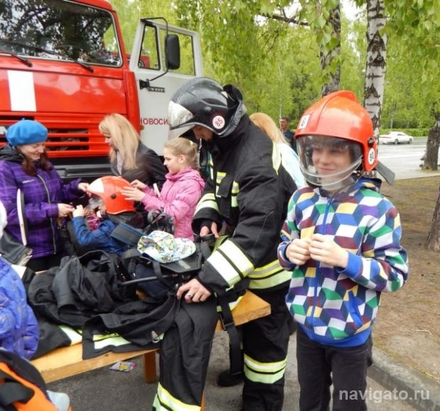 В Стране разноцветного детства