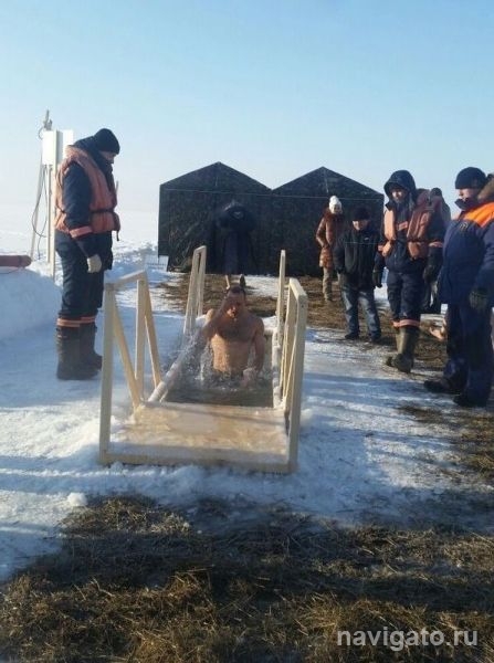 Окунуться в иордань