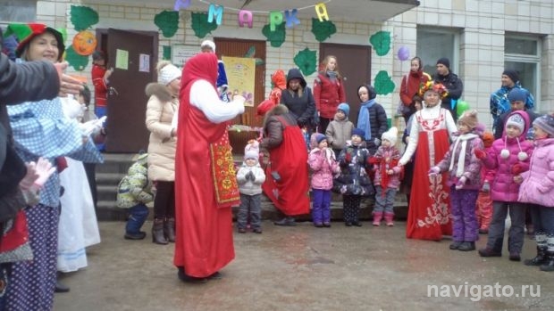 Пёстрая ярмарка идёт