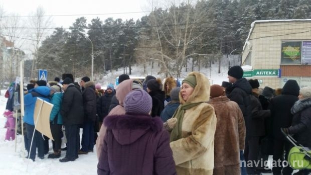Жители Нижней Ельцовки вышли на пикет