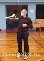 Ас комнатного самолёта