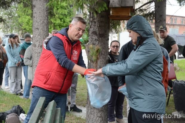 КПРФ проводит акцию «Кедр в каждый двор»