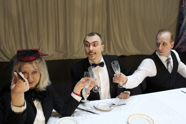 Ночь с семьёй Толстого