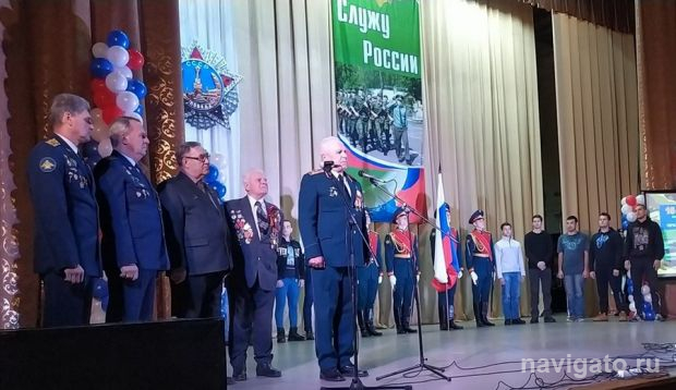Впереди год армейской службы