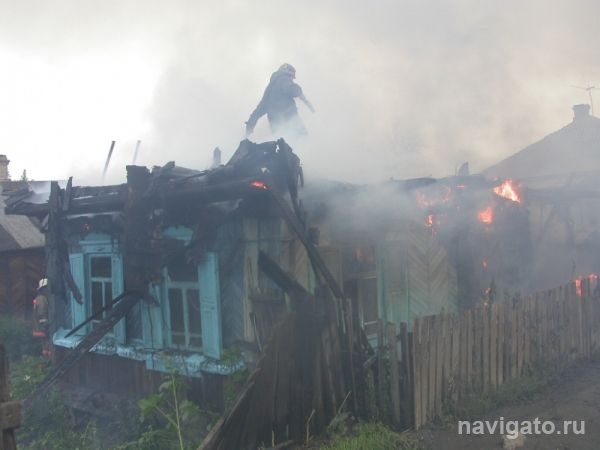 Пожар в частном доме в Бердске