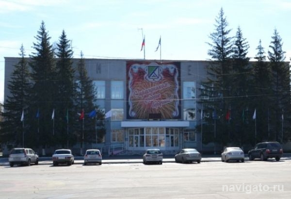 Более 1 млн рублей премий выплатила себе бердская чиновница