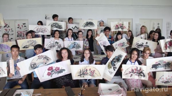 Преподаватели НГУ прошли стажировку в Синьцзянском университете