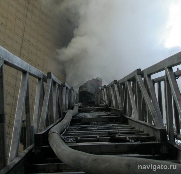 Во время пожара в Бердске эвакуировали 15 человек