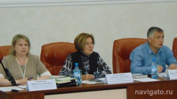 Власти ждут предложений по скверу на улице Демакова