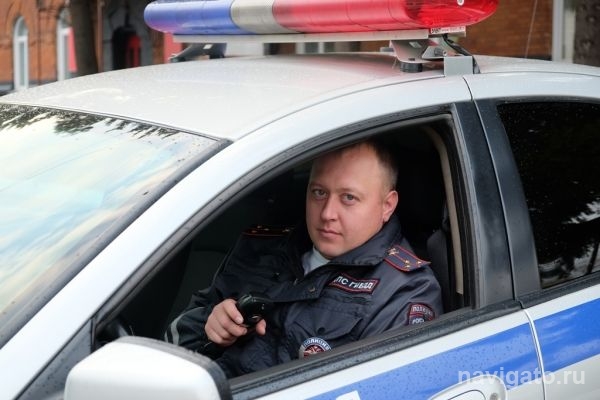 Новосибирец поблагодарил сотрудника ДПС за смелость и отвагу