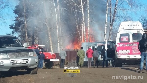 В Каинской Заимке горит баня