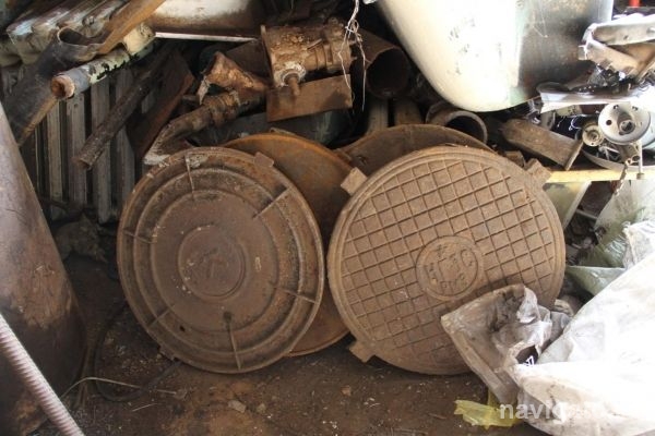 В Советском районе взялись за воров канализационных крышек