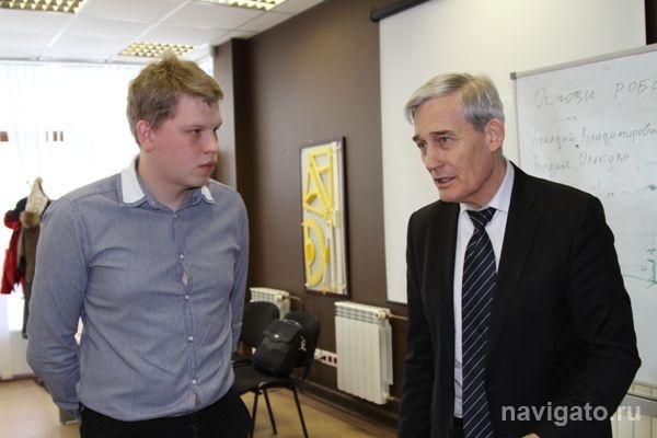 Иван Бортник совершил рабочую поездку в Академпарк