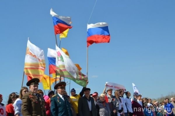 В Бердске колонны демонстрантов пройдут по аллеям парка