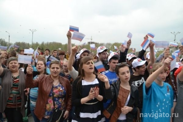 2000 жителей Бердска спели песню «День Победы»