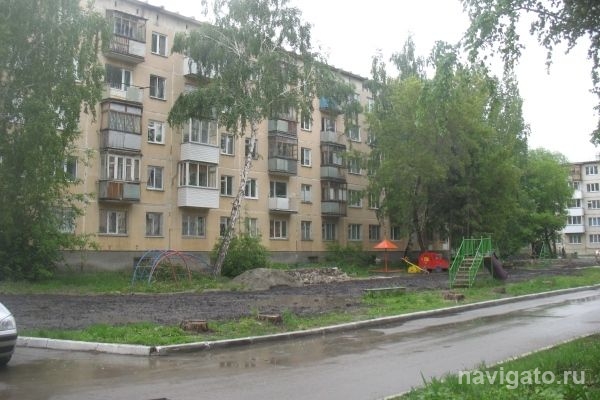 Газон вместо детской площадки