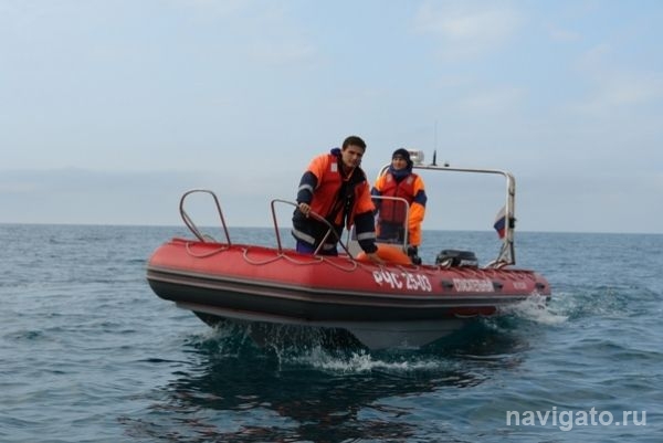Спасатели трудятся на Обском море не покладая рук