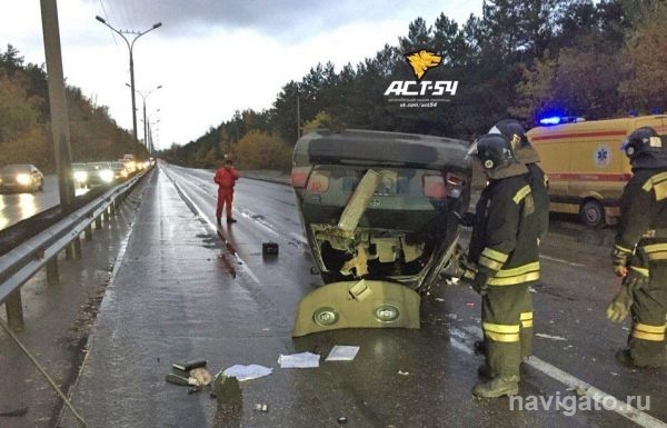 Молодой водитель на «Тойоте» перевернулся на Бердском шоссе