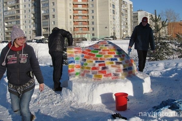 На Шлюзе построили ледяной вертеп