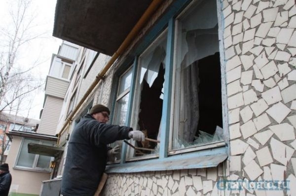 В Бердске вооруженный грабитель влез в окно