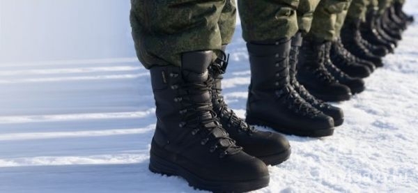 «Обувь России» начала выпускать военные ботинки в Бердске