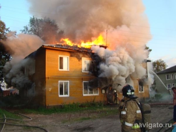 8 человек спасли во время пожара на Вяземской