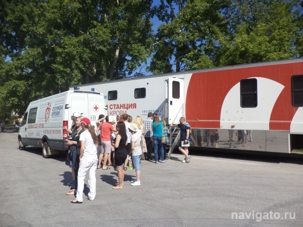 Донорская акция прошла около «Юности»