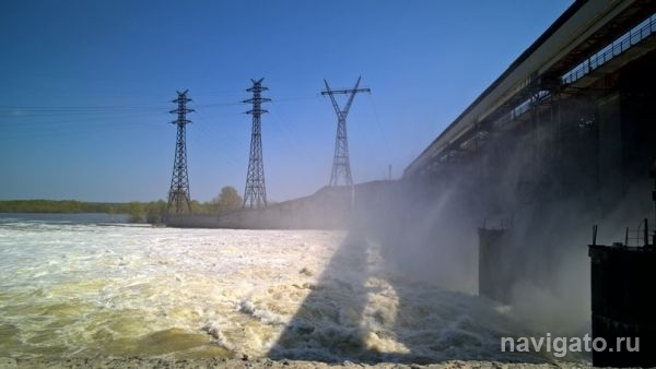 Новосибирская ГЭС увеличивает сбросы