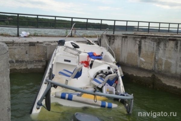 После крушения катера в Бердске снесут самодельные пирсы
