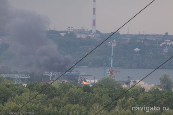 На Шлюзе что-то горит