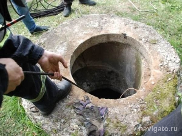Упавшая в канализационный колодец женщина сутки ждала помощи в Бердске