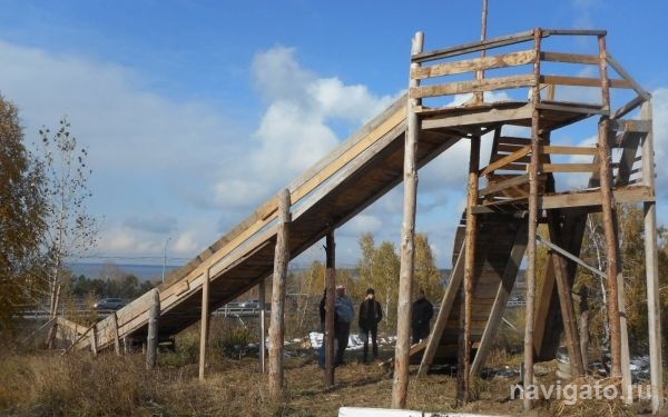 Кто снесет горку на Рыбацкой?