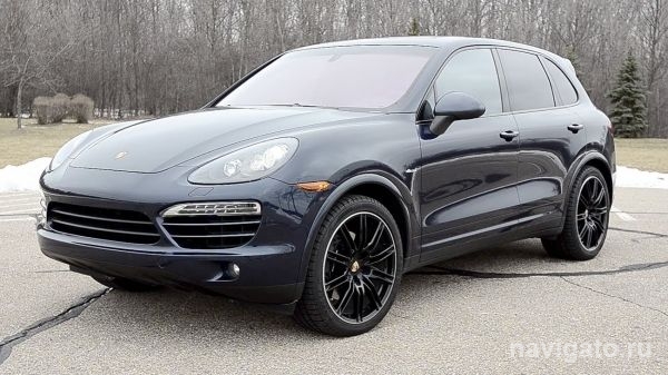 Porsche Cayenne сбил женщину на пешеходном переходе в Бердске