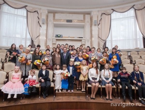 Губернатор наградил жительницу Советского района