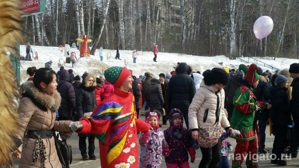 Возле «Академии» проводили зиму