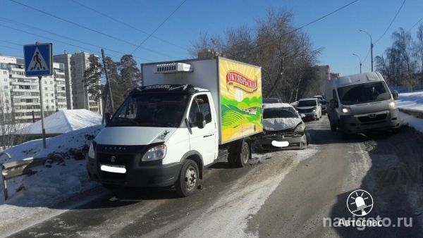 Ниссан на Шлюзе 