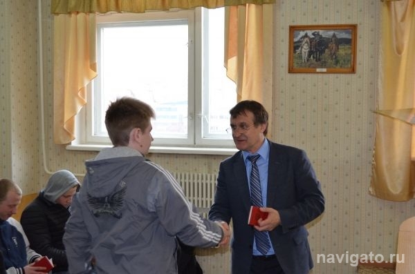 Первые новобранцы отправились на службу