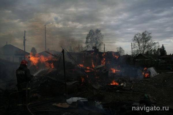 В Советском районе горел строительный материал