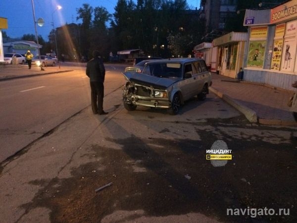 Авария на Ветлужской: пострадали три авто