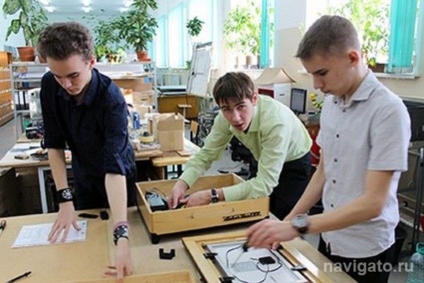 Ученики школы №112 создали мобильную солнечную электростанцию