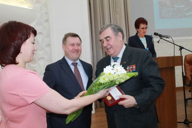 Анатолий Локоть: у нас сложности с бюджетом, но город развивается