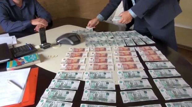 Средний размер взятки в Новосибирске — 107 тысяч рублей