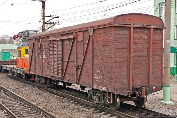 Нелегальные мигранты занимались распилом вагонов в Советском районе