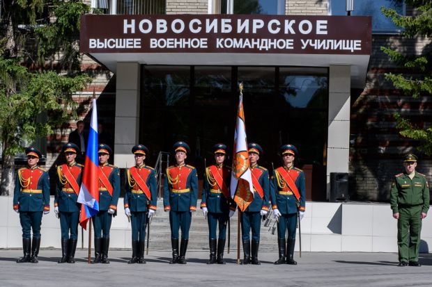 В День Победы новосибирцам расскажут про службу в армии по контракту