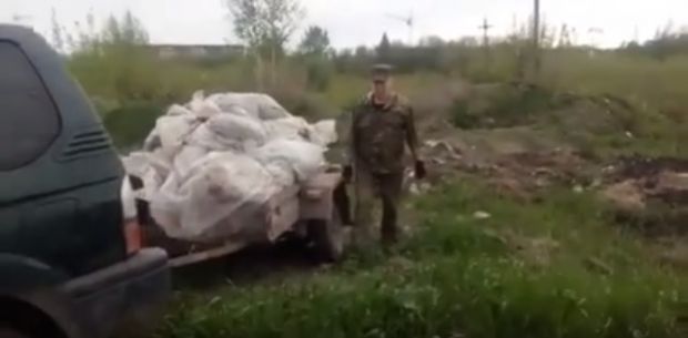 Куда девать мусор? Сказали, в лог заталкивать! (видео)