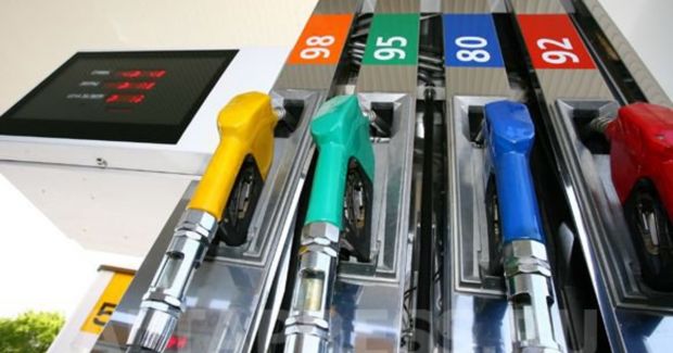 Стоп-цена: правительство России договорилось с нефтяниками о фиксации цен на бензин