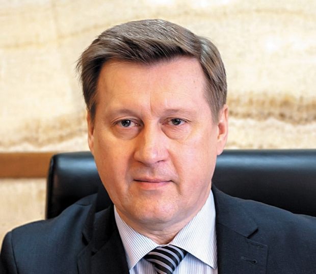Анатолий Локоть лично проверит, как идут работы по благоустройству двора на ОбьГЭС