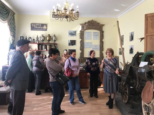 Ветераны Новосибирской ГЭС побывали в историческом селении